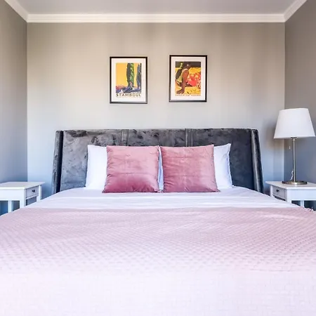 Chic 10 Min To Mall Of Apartmán